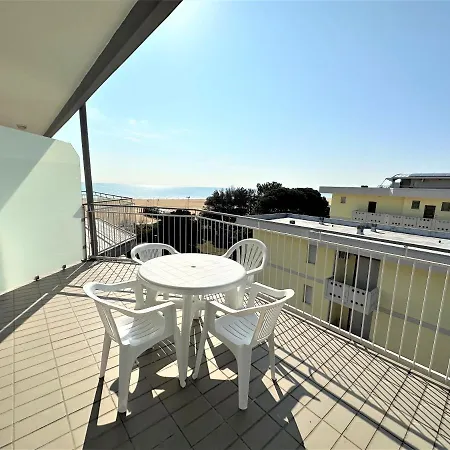 Condominio Jolly Lägenhet